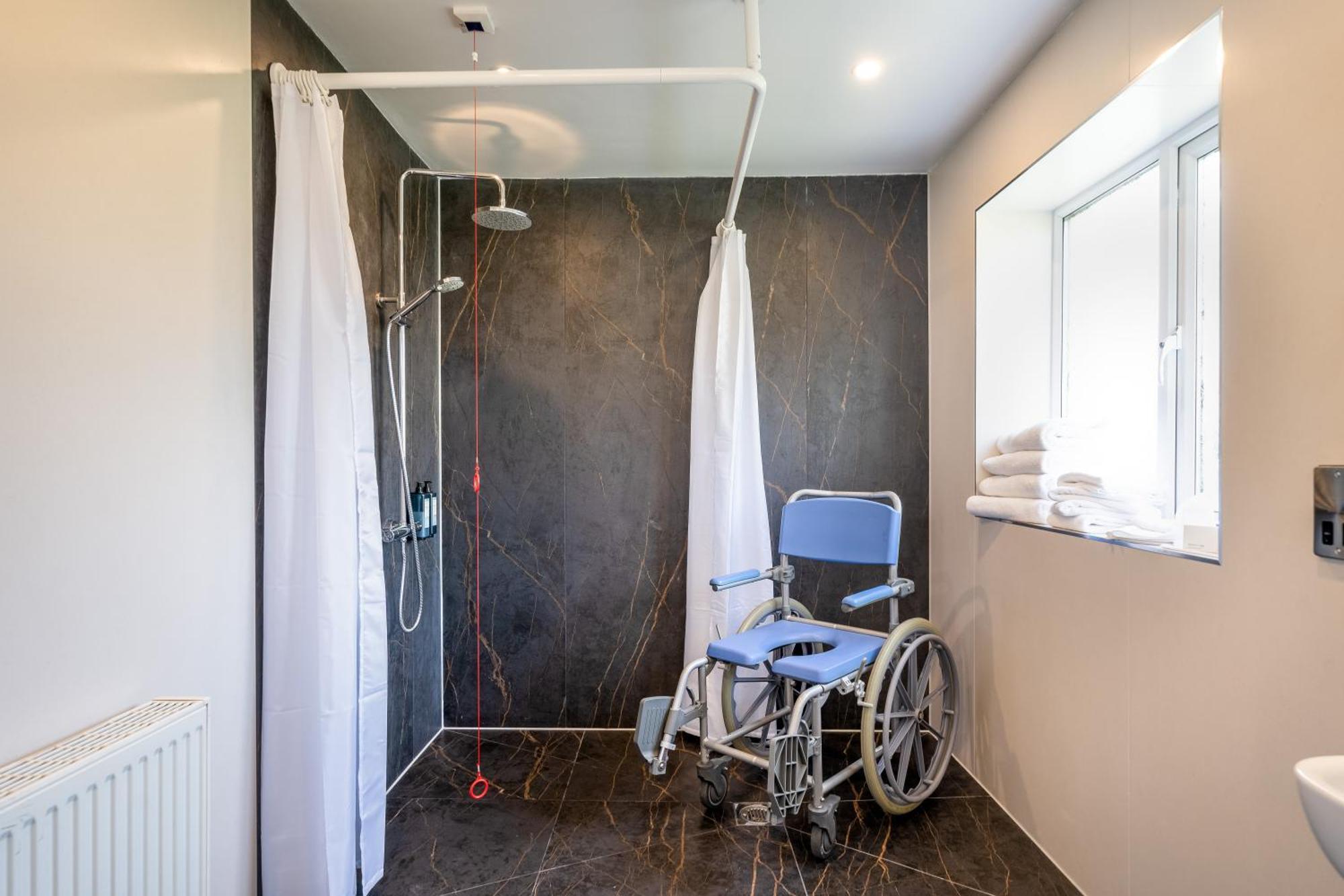 Rochestown Lodge Hotel دون لاوجير المظهر الخارجي الصورة