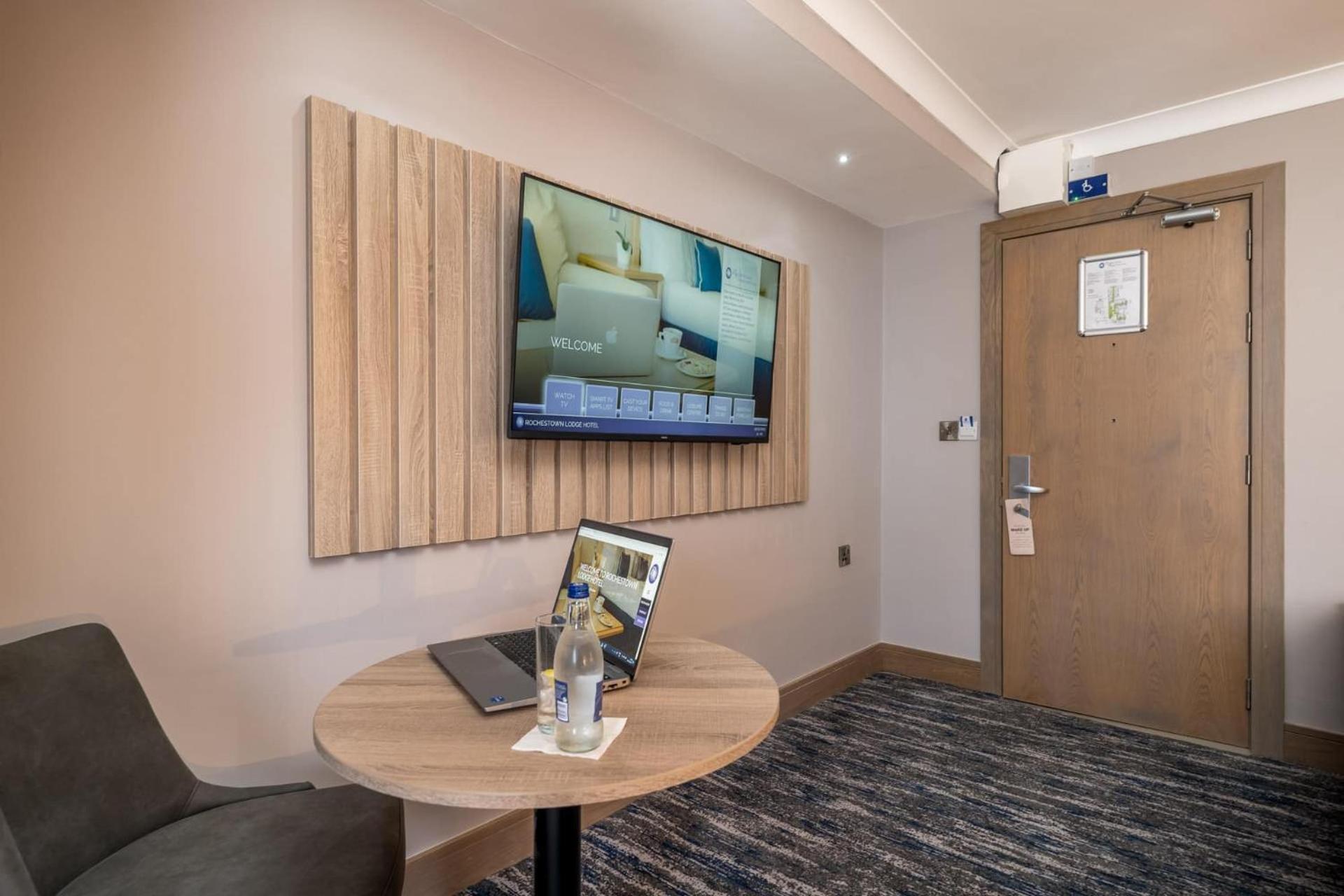Rochestown Lodge Hotel دون لاوجير المظهر الخارجي الصورة
