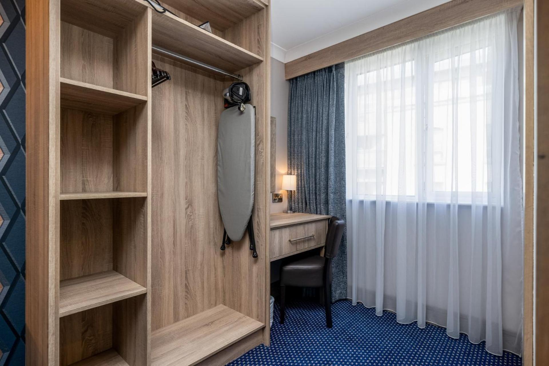 Rochestown Lodge Hotel دون لاوجير المظهر الخارجي الصورة