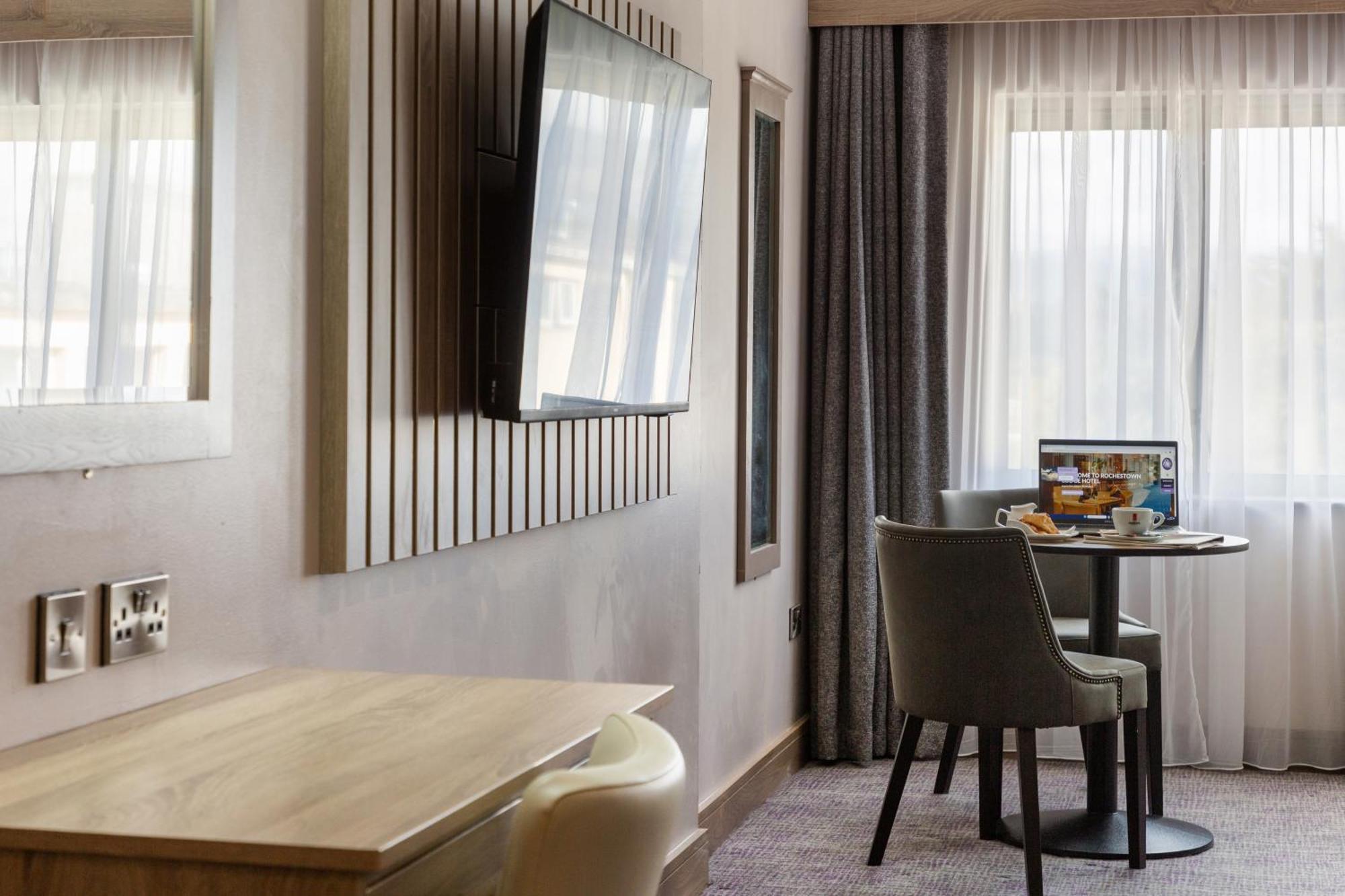 Rochestown Lodge Hotel دون لاوجير المظهر الخارجي الصورة