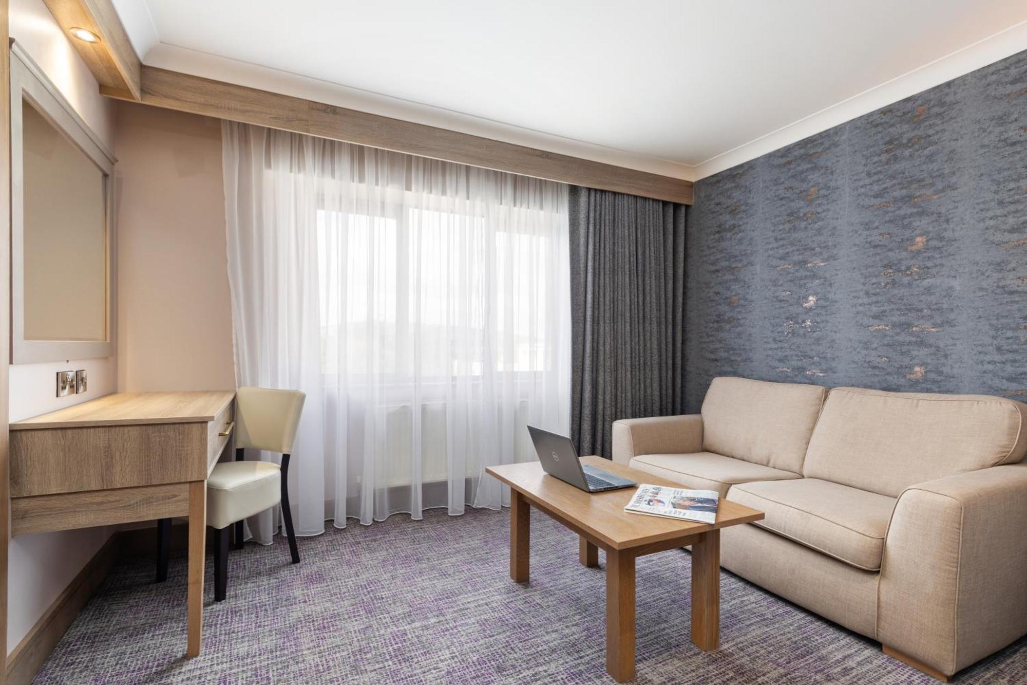 Rochestown Lodge Hotel دون لاوجير المظهر الخارجي الصورة