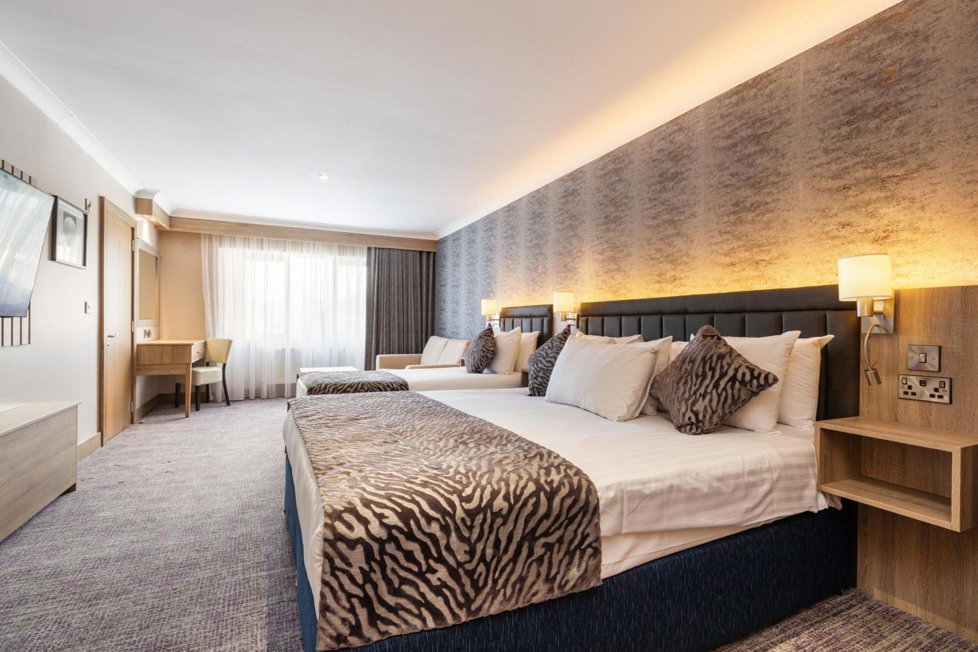 Rochestown Lodge Hotel دون لاوجير المظهر الخارجي الصورة