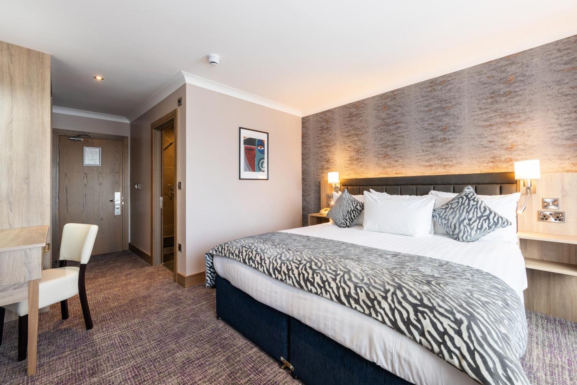 Rochestown Lodge Hotel دون لاوجير المظهر الخارجي الصورة