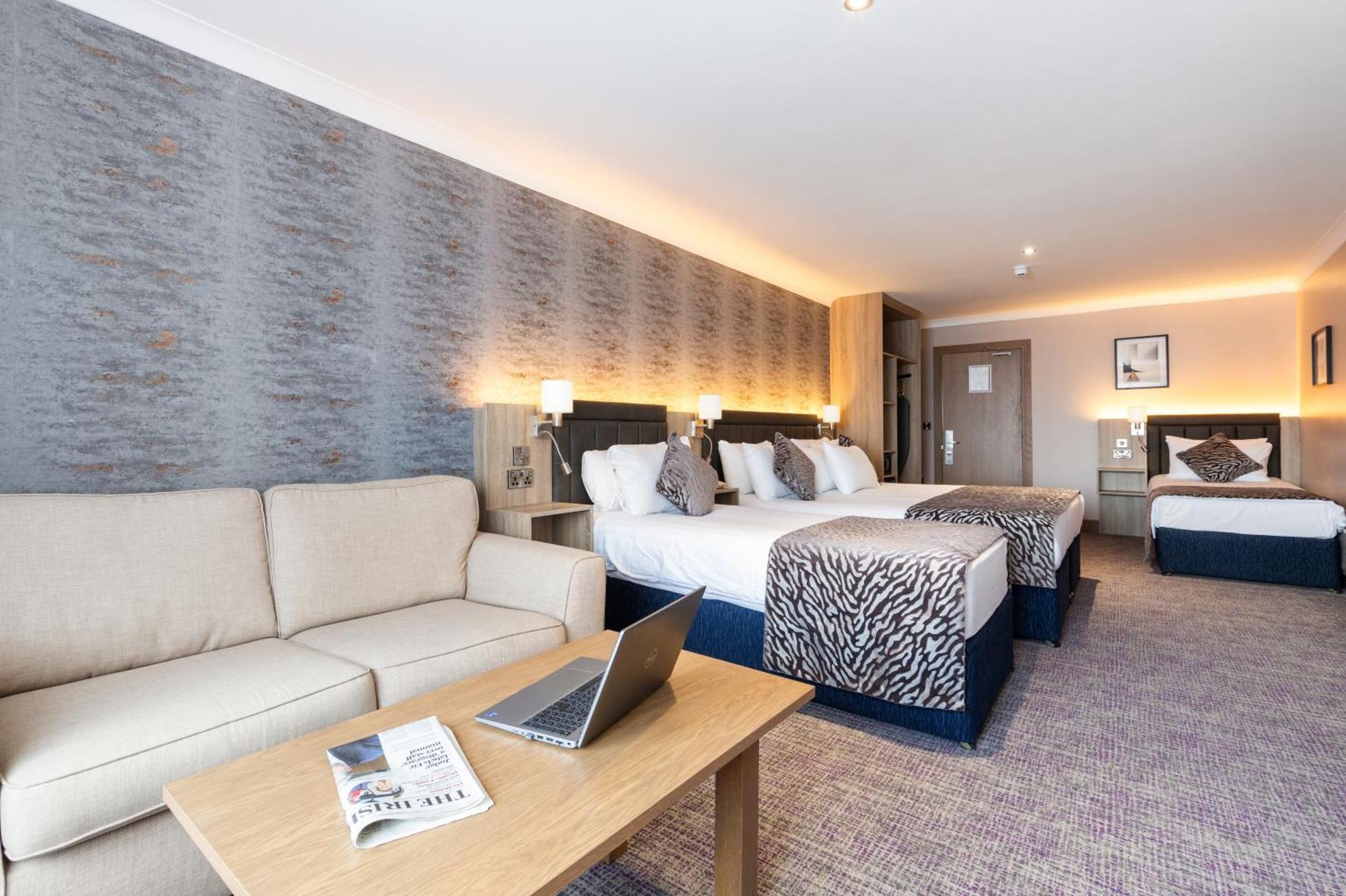 Rochestown Lodge Hotel دون لاوجير المظهر الخارجي الصورة