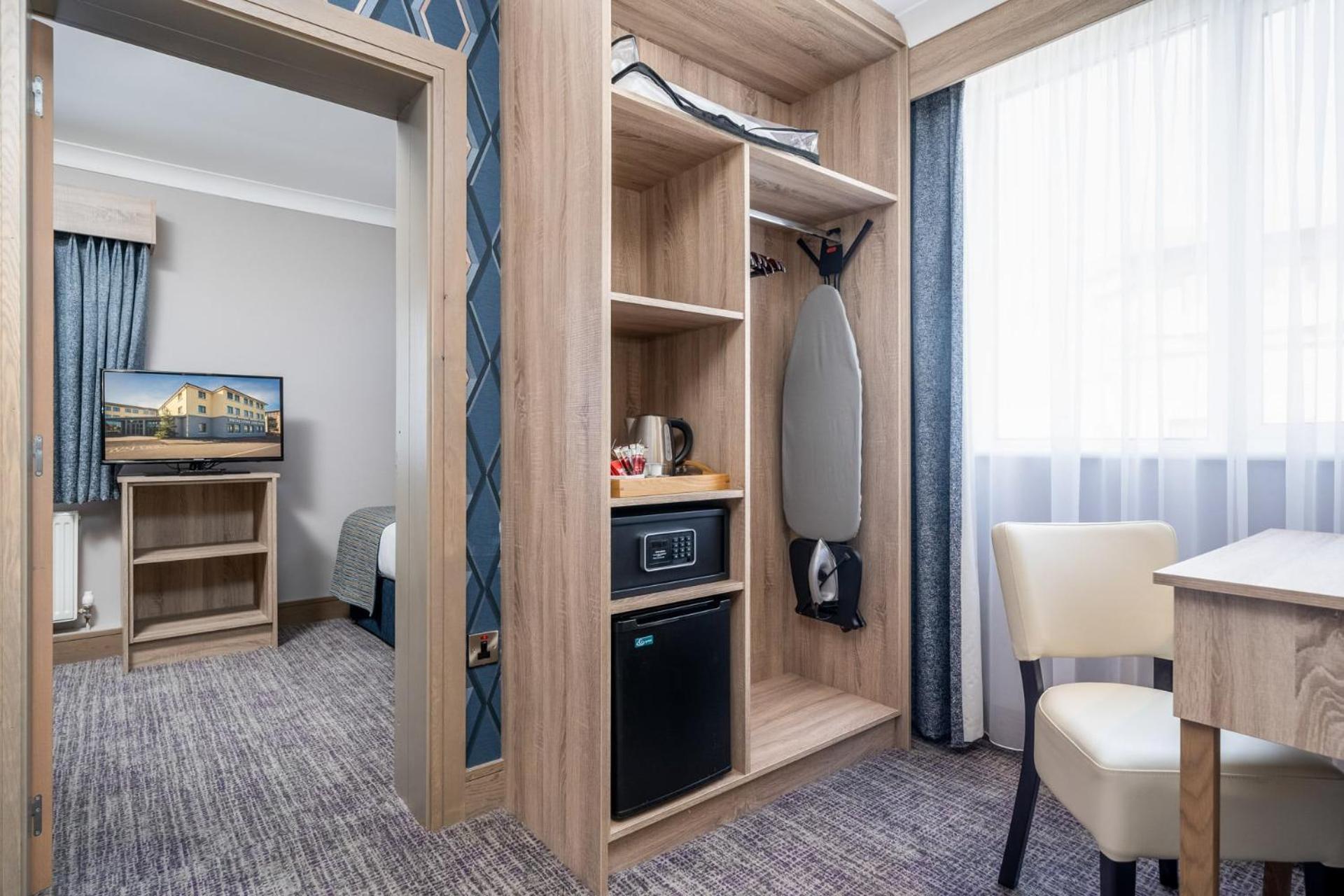 Rochestown Lodge Hotel دون لاوجير المظهر الخارجي الصورة