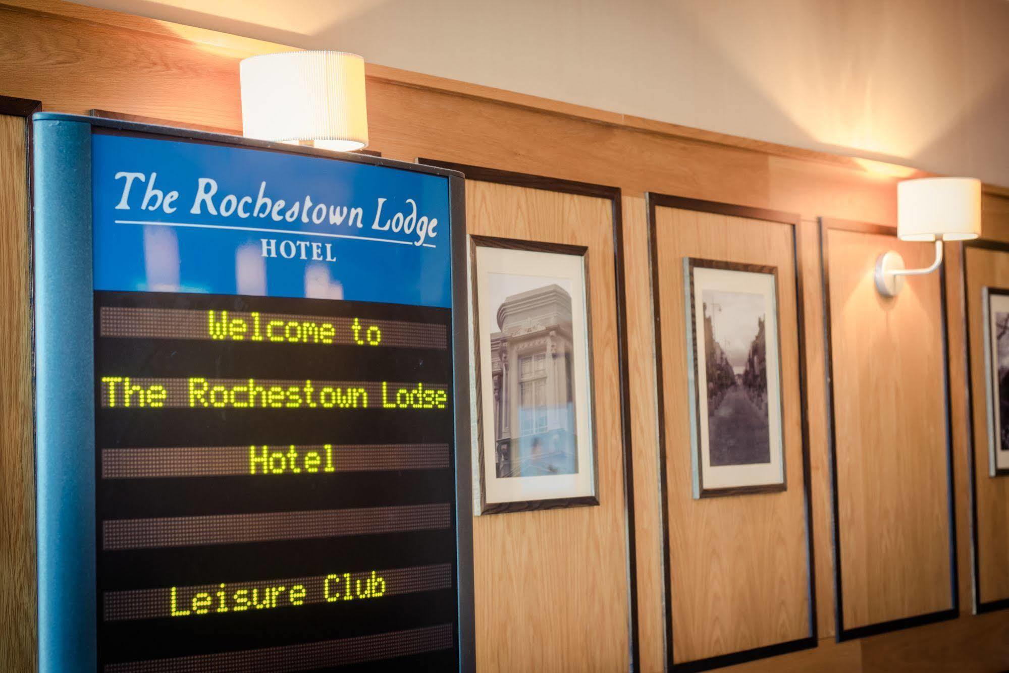 Rochestown Lodge Hotel دون لاوجير المظهر الخارجي الصورة
